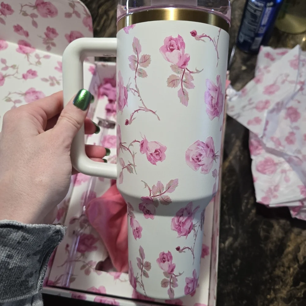 Lsf X Stanley Ribbon Rosa 40oz - Picture 6 of 9